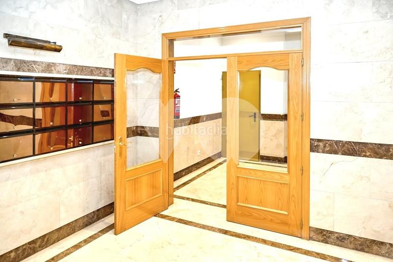 Foto 5b1d613d-eedb-4181-8f04-8c4e9c94f128. Pis amb calefacció aparcament piscina a Salvador Madrid