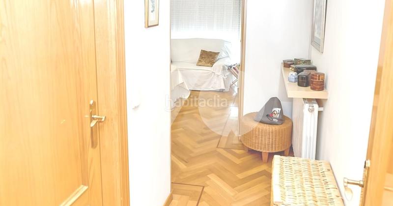 Foto 6ea4e871-5cdf-42dd-b189-9301910f3961. Pis amb calefacció aparcament piscina a Salvador Madrid