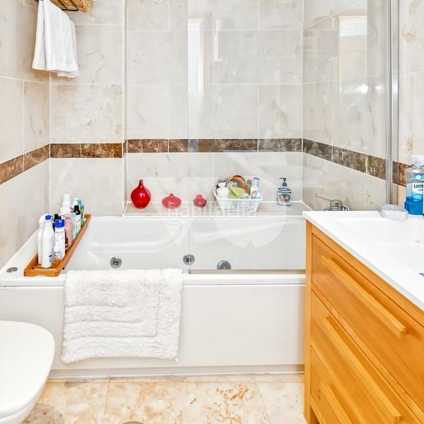 Foto 82852671-f506-4e66-9594-c6a8a59a3481. Pis amb calefacció aparcament piscina a Salvador Madrid