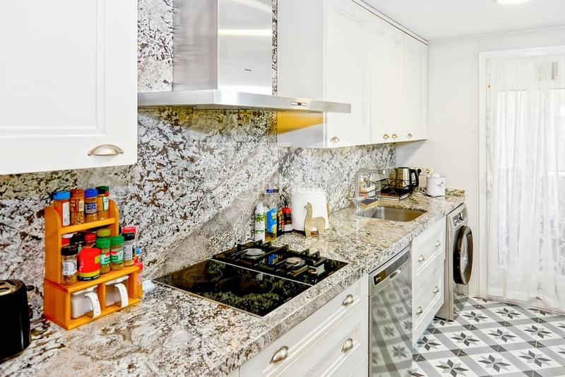 Foto b3c94e70-ddc7-429c-b507-453ba8a8a021. Pis amb calefacció aparcament piscina a Salvador Madrid