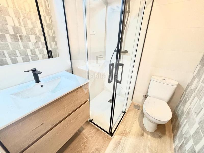 Foto 2d97c5cd-3fc6-4245-8757-98382410c13d. Miete studiowohnung mit heizung in Simancas Madrid