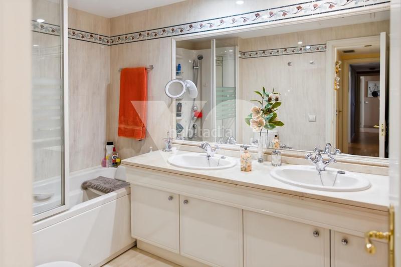 Foto e66f82cc-3ef3-4a45-8436-b3ea7583876b. Appartement avec chauffage parking piscine dans Simancas Madrid