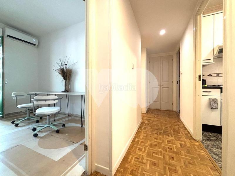 Foto 3a45718f-a4de-43b3-855d-7a7a2f975172. Flat with heating in Salvador Madrid