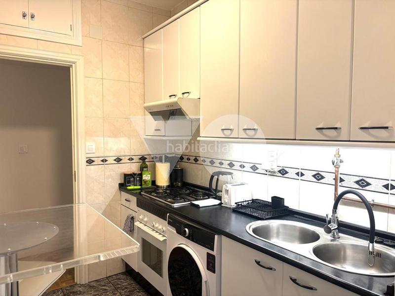 Foto 997fe2b3-ff3f-4f0b-a414-82e0f560b20d. Flat with heating in Salvador Madrid