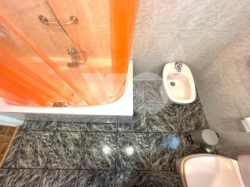 Foto be9e60c5-fd4d-4f71-b09d-0fc204c59eaf. Flat with heating in Salvador Madrid