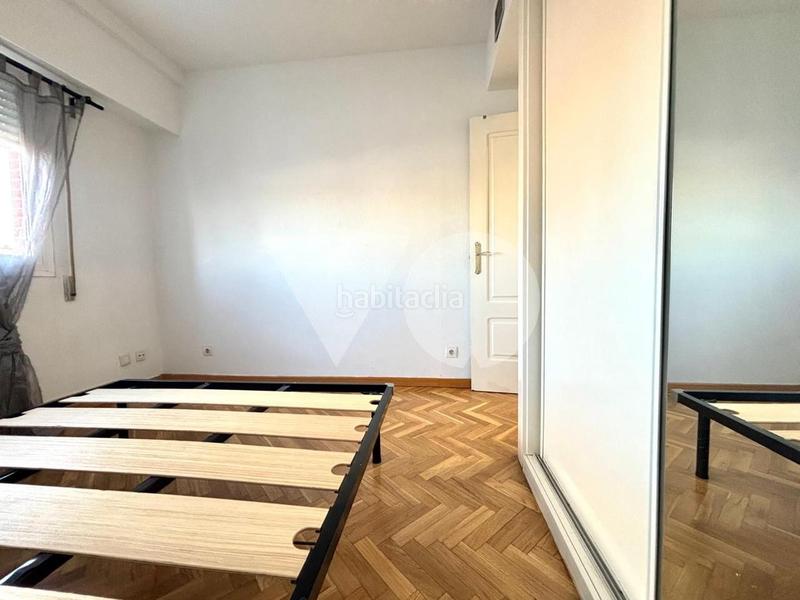 Foto 201d4fa5-1e05-44e7-b6f2-4fc5c0e3f743. Alquiler piso bonito piso en alquiler en urbanización privada en Madrid