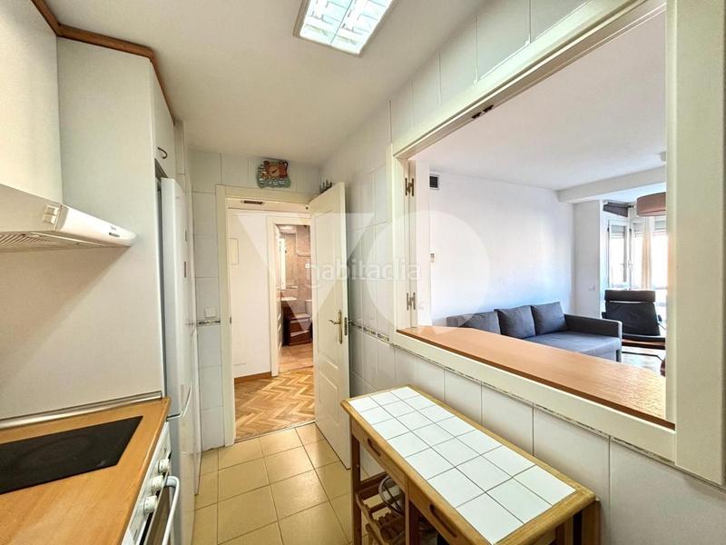 Foto 84fe6e74-9b77-4f18-ab04-25b694cda253. Alquiler piso bonito piso en alquiler en urbanización privada en Madrid