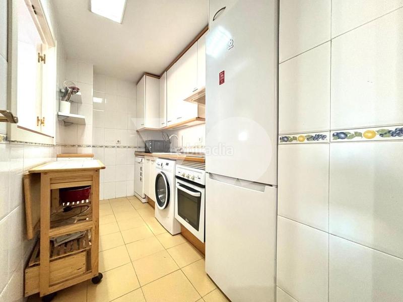 Foto 55e996f4-5e3b-4139-a8c4-15319818c516. Miete etagenwohnung mit pool in Simancas Madrid