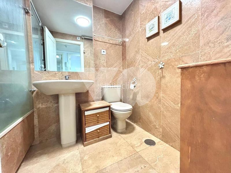 Foto df74f96b-0094-46db-bddc-57672e674d2a. Miete etagenwohnung mit pool in Simancas Madrid