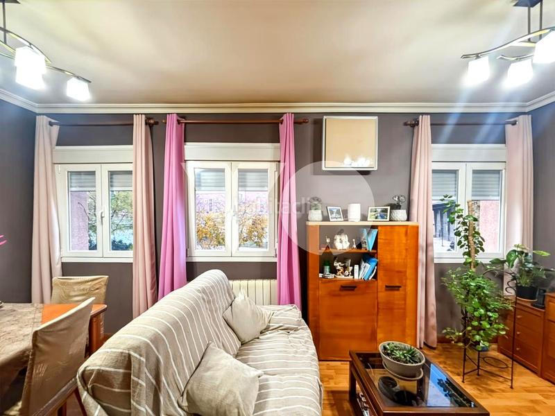 Foto aac2135f-cb46-4af1-906f-d4c3ce8f99cc. Apartamento piso en venta en Simancas, san blas en Madrid