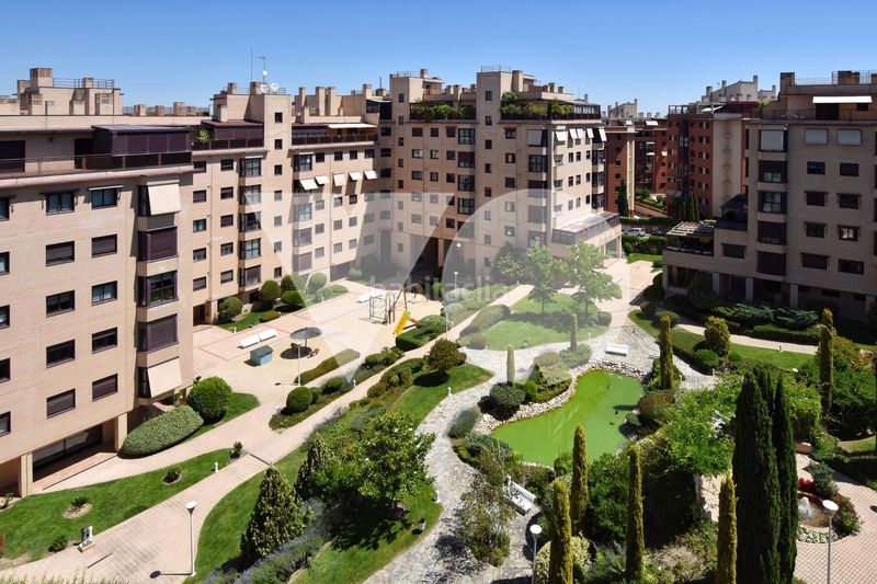 Foto 0e313ca9-87af-41a9-8869-260fd0ff80a3. Pis amb calefacció aparcament piscina a Simancas Madrid