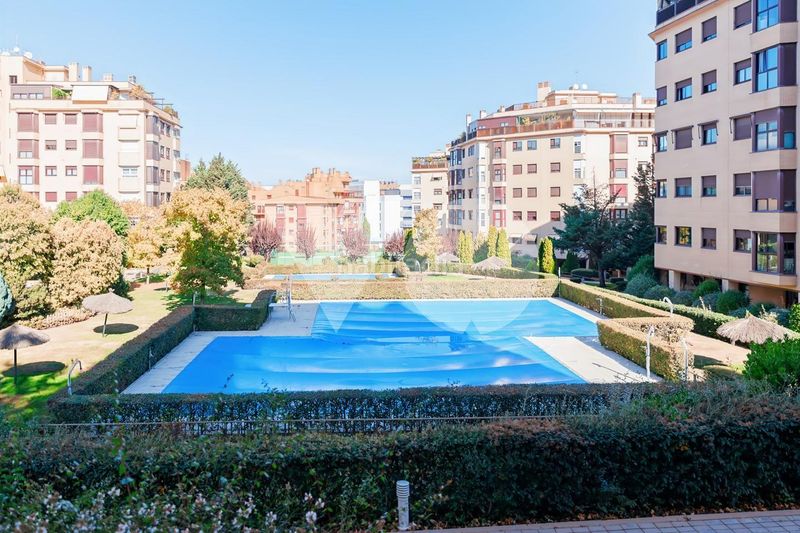 Foto 6fbce585-8251-4581-8274-48acd52391e2. Pis amb calefacció aparcament piscina a Simancas Madrid