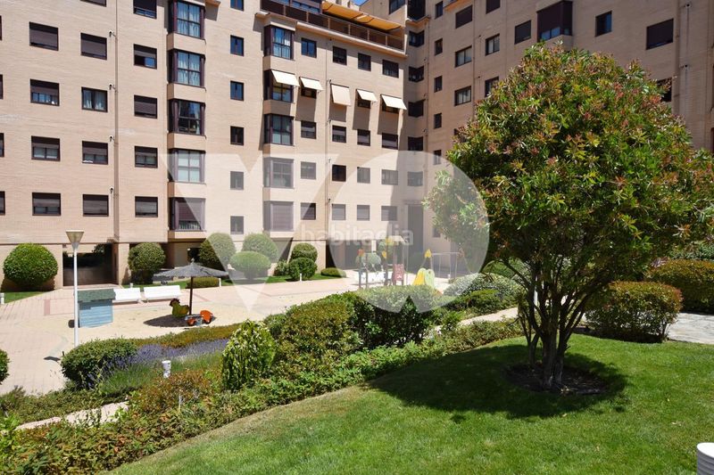 Foto 7a270a10-0dbd-4025-bb7c-f6d32c8f1284. Pis amb calefacció aparcament piscina a Simancas Madrid