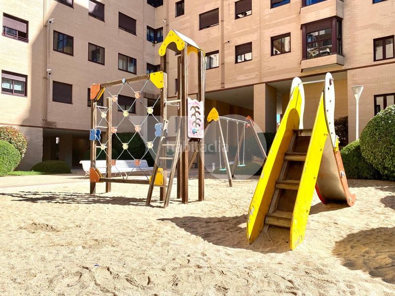 Foto 8ec07691-d440-4376-99ef-8e0c69eef2f5. Pis amb calefacció aparcament piscina a Simancas Madrid