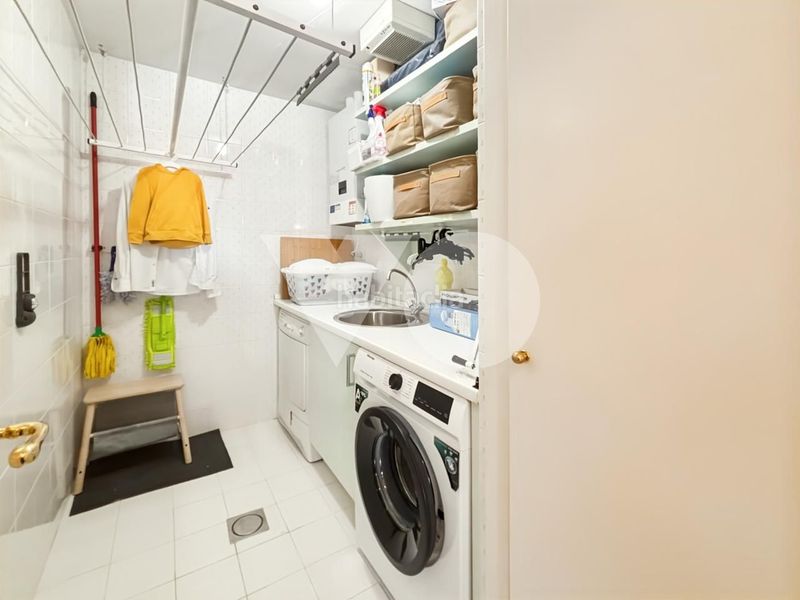 Foto a1025149-8eb9-4613-933d-71a8f8ad1b3f. Pis amb calefacció aparcament piscina a Simancas Madrid