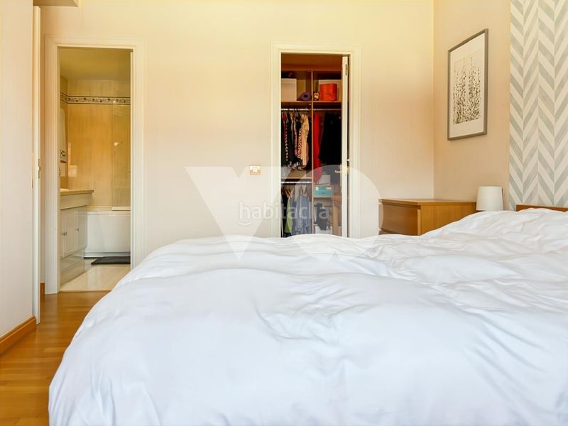 Foto a3b04a3d-a8eb-4584-b38c-58d3c38d55ac. Pis amb calefacció aparcament piscina a Simancas Madrid