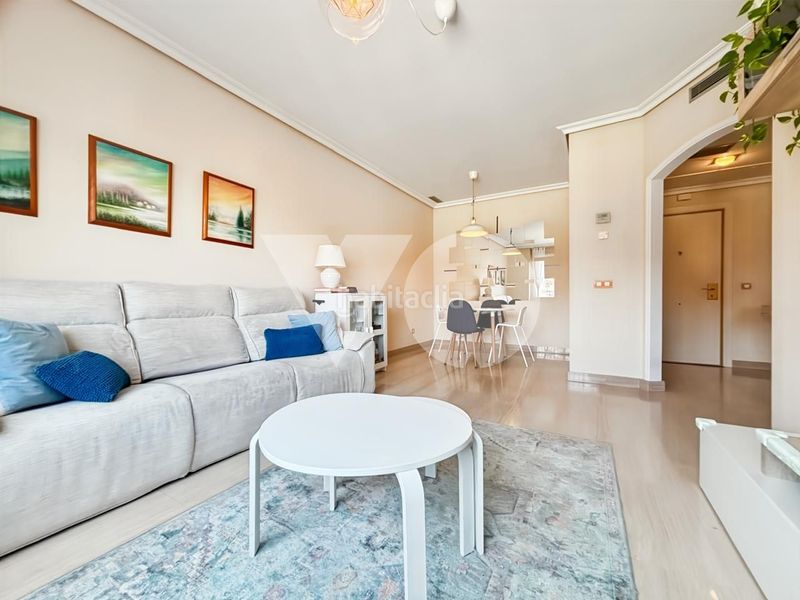 Foto adf87d60-7898-41f6-b606-a6930ad702e7. Pis amb calefacció aparcament piscina a Simancas Madrid