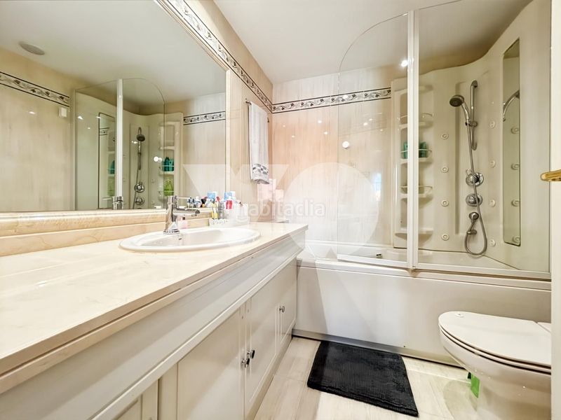 Foto d14d4487-e56b-416d-9df8-e6bbc9472e2c. Pis amb calefacció aparcament piscina a Simancas Madrid