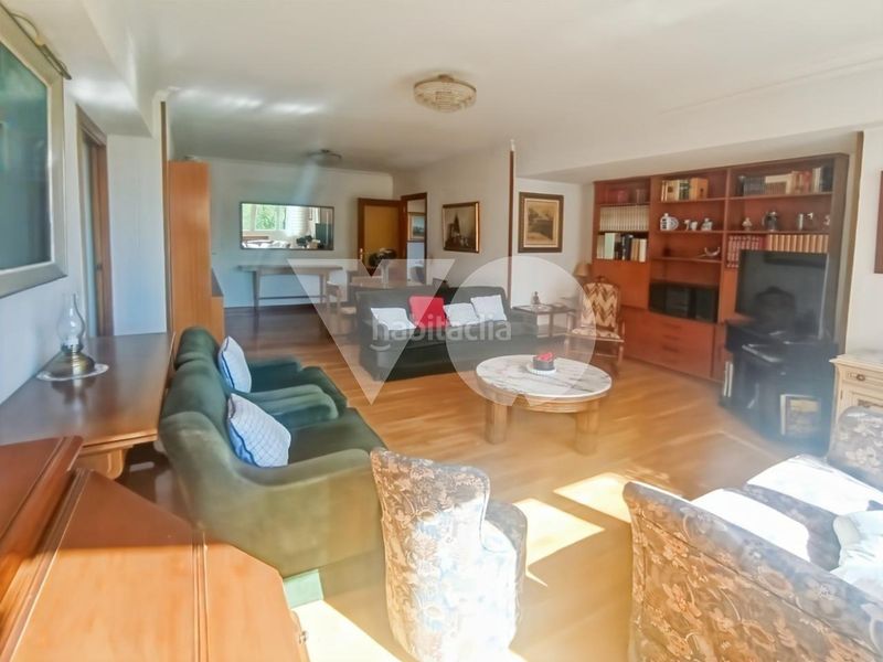 Foto 1f5eb76e-a2aa-40ea-973d-994a117eb340. Pis amb calefacció aparcament piscina a Salvador Madrid