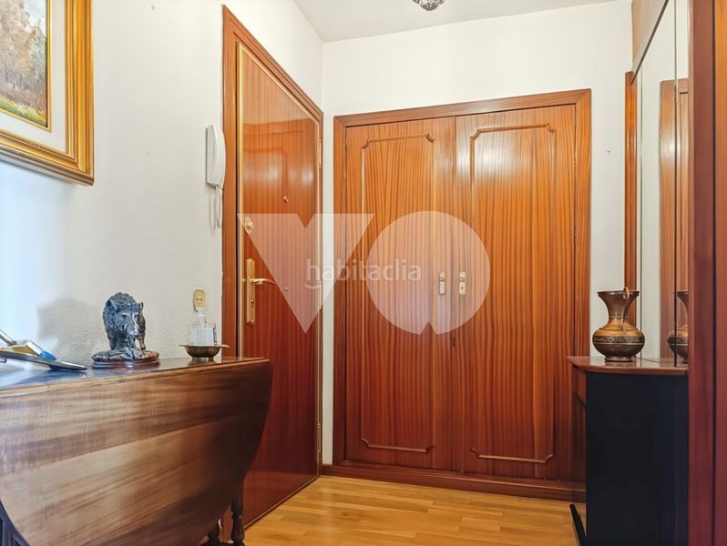 Foto 6d969043-80d1-4573-9c36-05420af0eea1. Pis amb calefacció aparcament piscina a Salvador Madrid