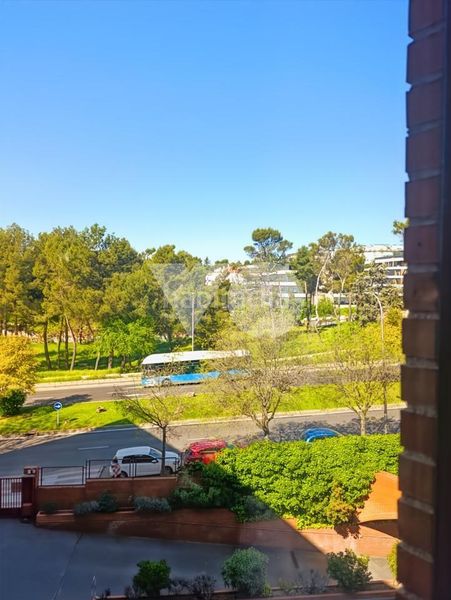 Foto fbe47c17-4497-463d-9604-145978c69f61. Pis amb calefacció aparcament piscina a Salvador Madrid