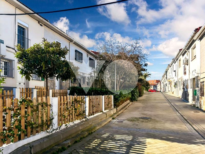 Foto 826487f5-fb2b-45eb-a87d-c9b7b3ae806c. Casa amb calefacció a Simancas Madrid