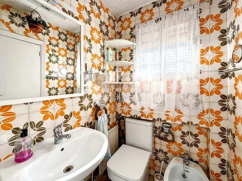 Foto a0aaec35-0dfc-442c-9679-89f5f02e3d0e. Casa amb calefacció a Simancas Madrid