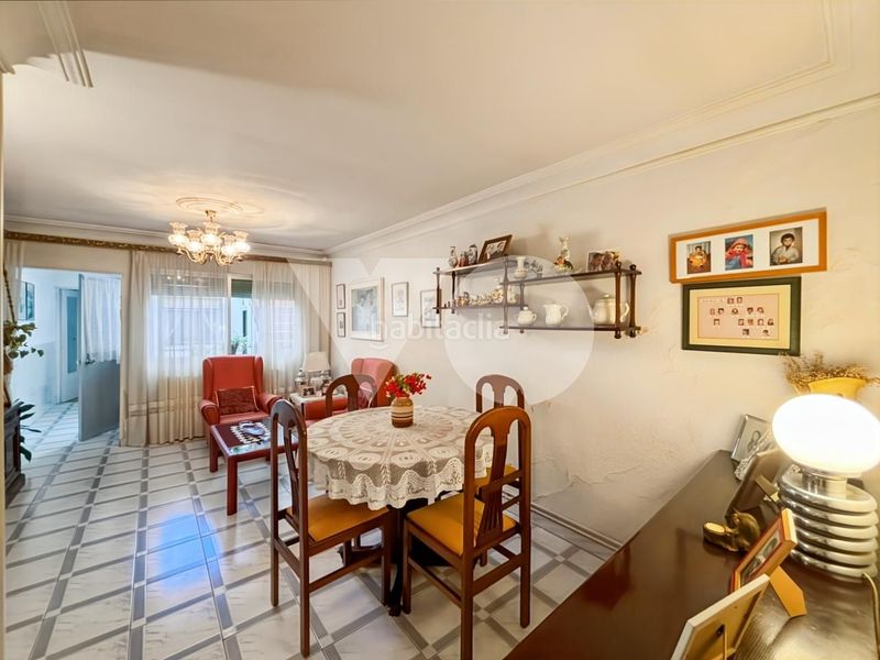 Foto 81d22419-71d3-49c6-8f15-45d2f10ae1e1. Casa amb calefacció a Simancas Madrid