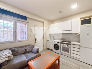 Ground floor  Calle de zaldívar. Inmueble en venta en simancas