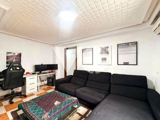 Erdgeschoss  Calle de siero. Piso en venta en simancas, sanblas canillejas