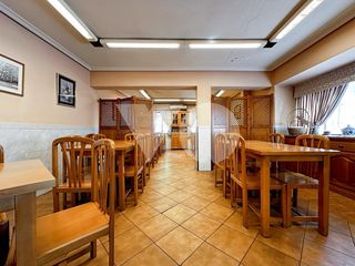 Business premise  Calle de valdecanillas. Local en venta en simancas, san blas  canillejas