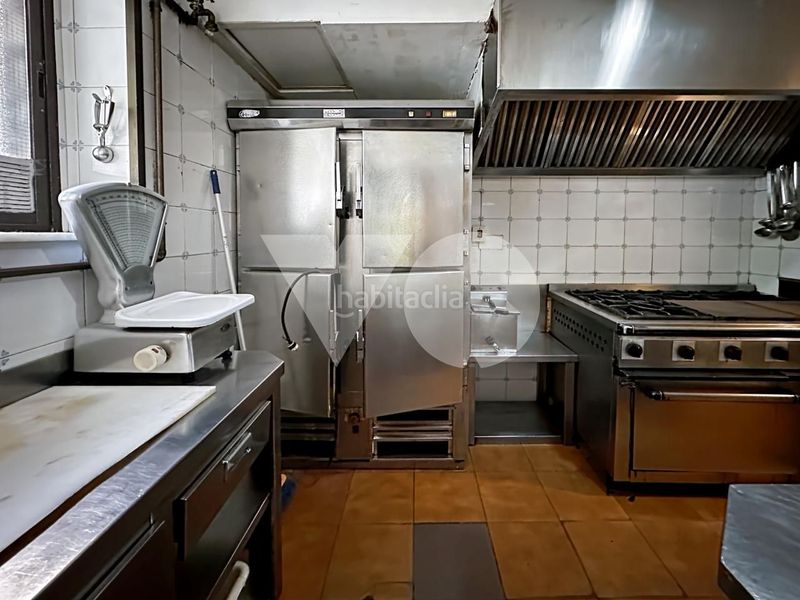 Foto d7b54f94-363b-4f00-9919-f50bf3f1704b. Local comercial a Simancas Madrid