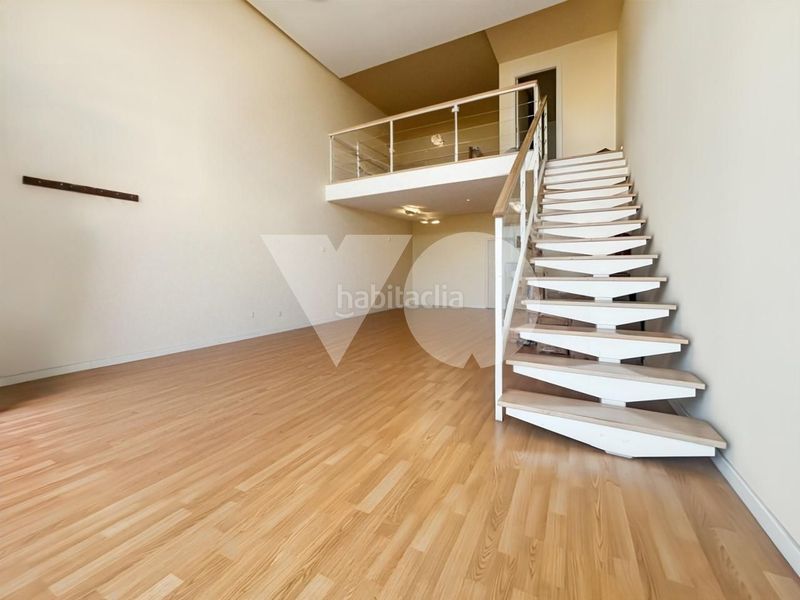 Foto c20ec3cb-f097-4e2e-832b-dc977577f37c. Dúplex loft dúplex en venta en Simancas en Simancas Madrid