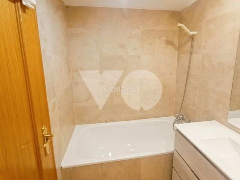 Foto 0509af72-af89-4085-b2f9-2060283b05f5. Alquiler piso  en alquiler 3 dormitorios en el Salvador en Madrid