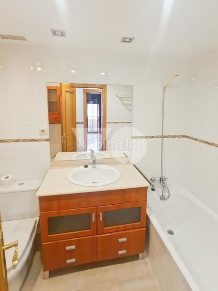 Foto b7c0a9b5-cffa-4aff-8047-d8aa832ce2b2. Alquiler piso  en alquiler 3 dormitorios en el Salvador en Madrid