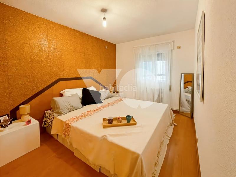 Foto f499a908-8975-406b-b7db-5ab13667a7e7. Apartament amb calefacció a El Barral Ferial Coslada