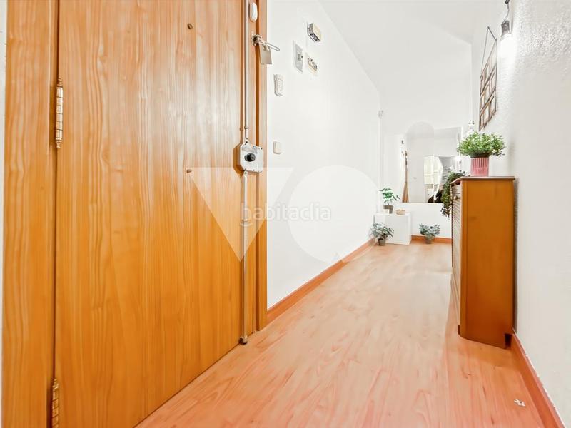 Foto be6b2a5d-cc45-4ef9-a4a1-5b94b9320f2c. Apartament amb calefacció a El Barral Ferial Coslada