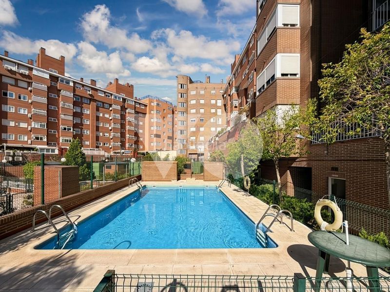 Foto 5f610c22-7059-45ab-b89a-3317fc65e0aa. Pis amb calefacció aparcament piscina a Rosas - Musas Madrid