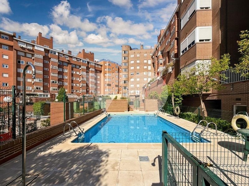 Foto 685c5207-8742-49c0-9321-3e977bb9cb8f. Pis amb calefacció aparcament piscina a Rosas - Musas Madrid