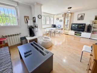 Piano terra  Calle braceros. Piso en venta en hellín, san blas, madrid.