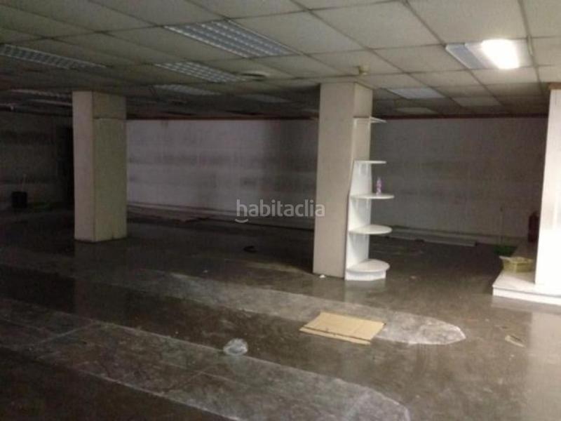Foto ba00a3b6-3d77-455f-bd3a-0c17c2a3d9ba. Local comercial en Eixample Nord Girona