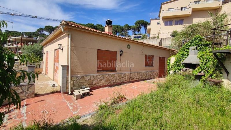 Foto 7bbaa8a7-e659-46f6-ade1-71a1ebce4970. Casa en valencia 52 casa independiente en cl valencia, 52 pinares en Lloret de Mar