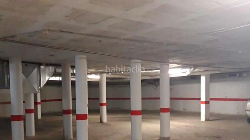 Foto c3e5095c-1625-4a90-8684-c78bbd9e8ec2. Edificio obra parada, , girona en Amer