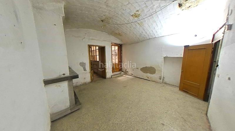 Foto 6f316a9a-c41f-4047-9095-7182e4216c48. Casa  para reformar totalmente en pont major, en Girona