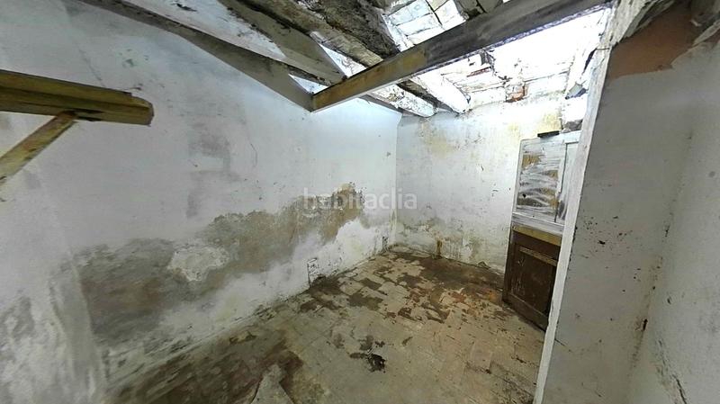 Foto db7ab770-baeb-47d2-8e98-387f6b0616ed. Casa  para reformar totalmente en pont major, en Girona