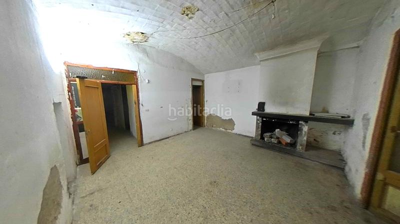 Foto dbccf961-34d0-44e8-9753-4261559ab62f. Casa  para reformar totalmente en pont major, en Girona