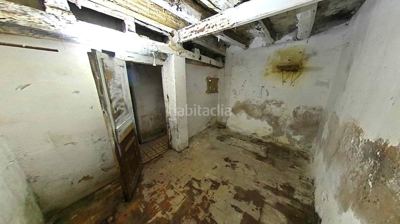 Foto e39c8c11-4b4f-4fd6-8762-ef86af6e31d0. Casa  para reformar totalmente en pont major, en Girona