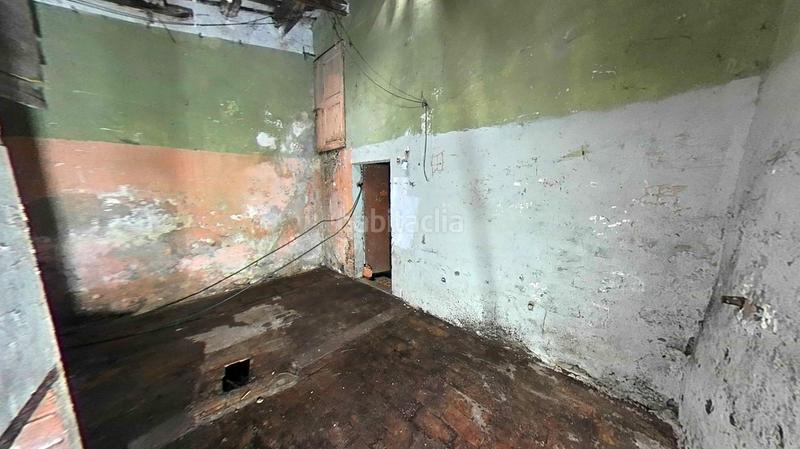 Foto f805d3c9-ff36-4e29-a782-2cfb4bcb7b8c. Casa  para reformar totalmente en pont major, en Girona