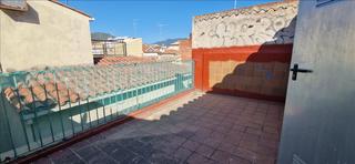 Flat  Pare lluís rodes. Immozona girona, finca a reformar a santa coloma de farners