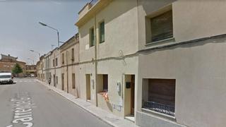 Haus  Girona. Casa de 173 m2, 5 habitaciones, 2 baños en c girona, caldes de m